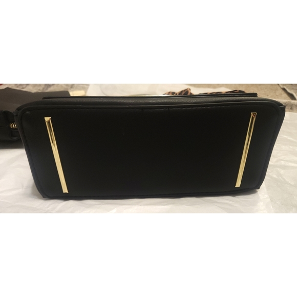 🆕️ NWT! Steve Madden Black Purse with Leopard Scarf & Matching Makeup Bag - Picture 4 of 14